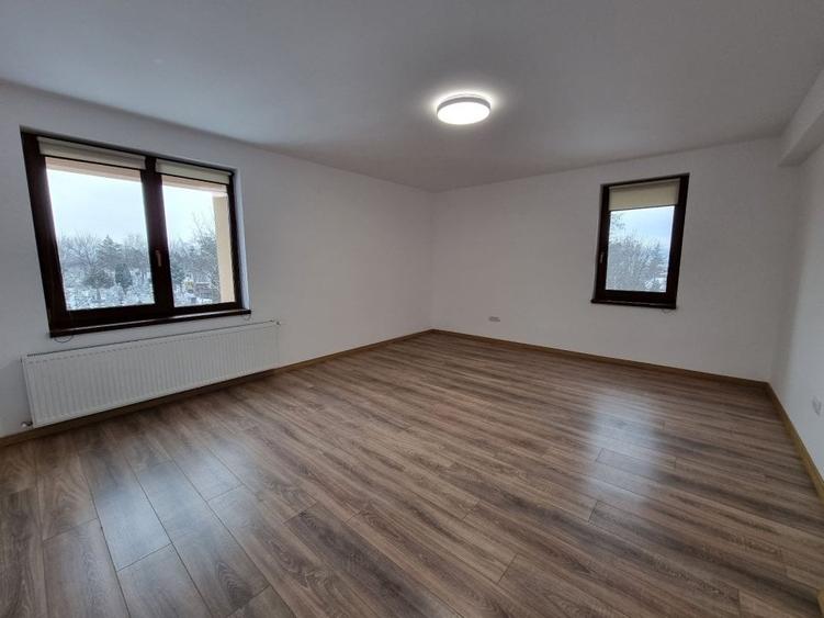 Birou, de 60 mp, în Moara de Vânt