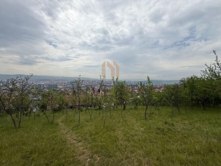 Teren Construcții intravilan de 1699 mp, în Dâmbul Rotund