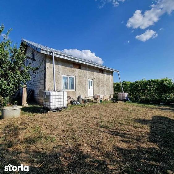 Casă cu 4 camere cu Teren 180 Mp în Răchiți
