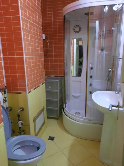 Apartament cu 2 camere semidecomandat în Cantemir