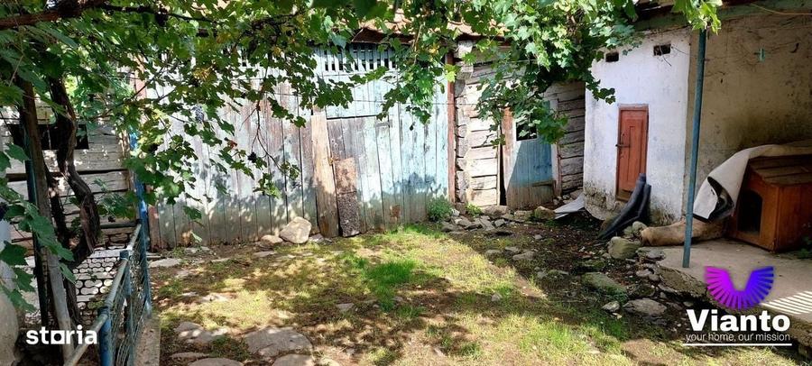 Casă cu 4 camere în Fântânele