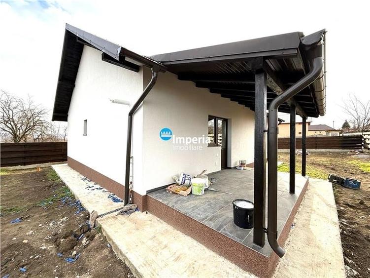Casă individuală cu 3 camere cu Teren 550 Mp în Horpaz