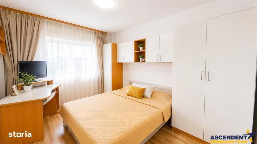 Apartament cu 3 camere decomandat în 13 Decembrie