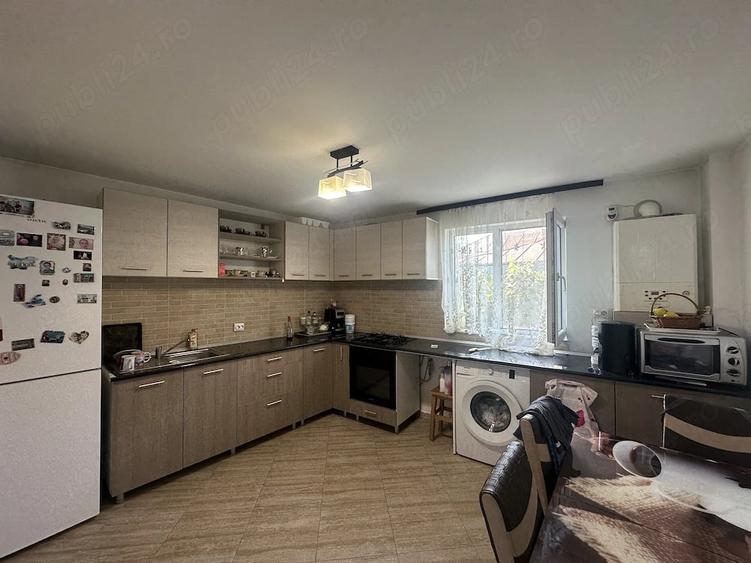 Casă cu 3 camere cu Teren 347 Mp în Bucov