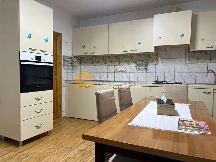 Casă individuală cu 4 camere cu Canalizare în Tătărași