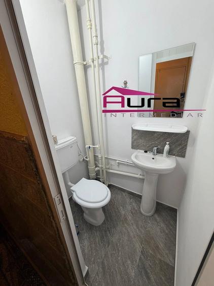 Apartament cu 3 camere decomandat în E3