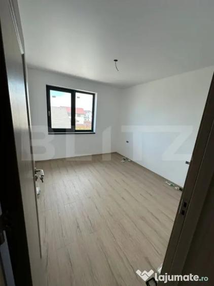 Casă cu 5 camere cu Teren 220 Mp în Tărlungeni