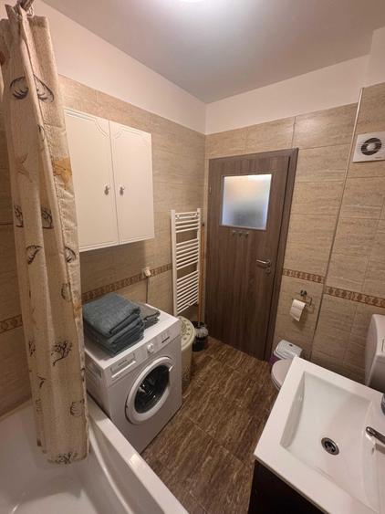Apartament cu 2 camere decomandat în Lazaret