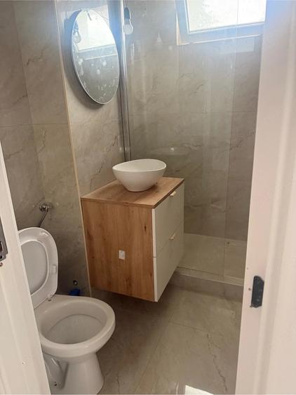 Apartament cu 2 camere decomandat în Mărăței