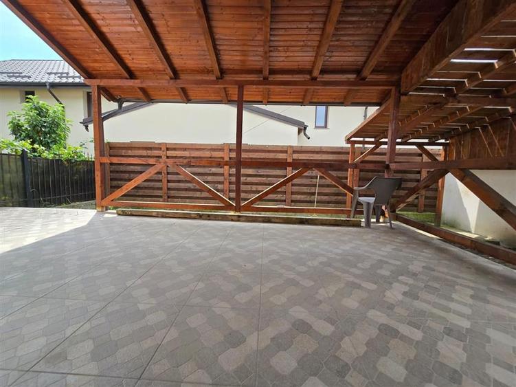 Duplex cu 4 camere cu Teren 250 Mp în Lunca Cetățuii