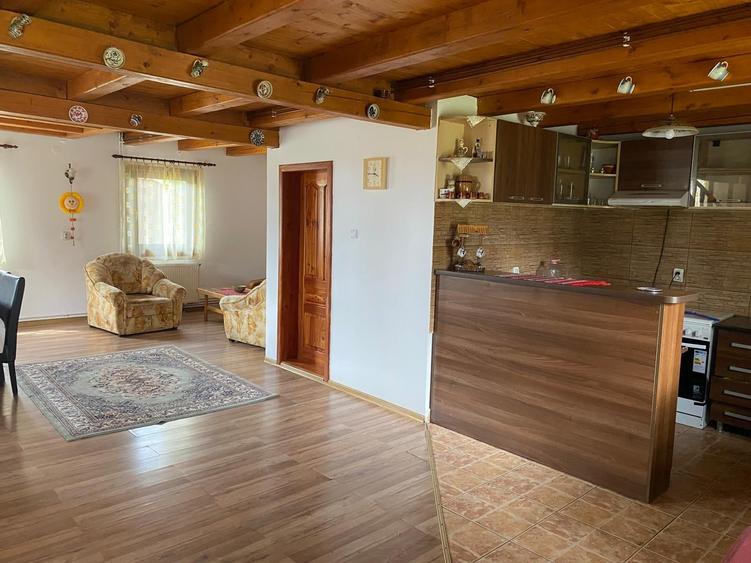 Casă individuală cu 4 camere cu Teren 800 Mp în Beliș
