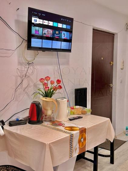 Apartament cu 4 camere decomandat, mobilat în Mărăști