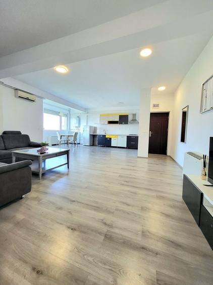 Apartament cu 2 camere decomandat, mobilat în Torontalului