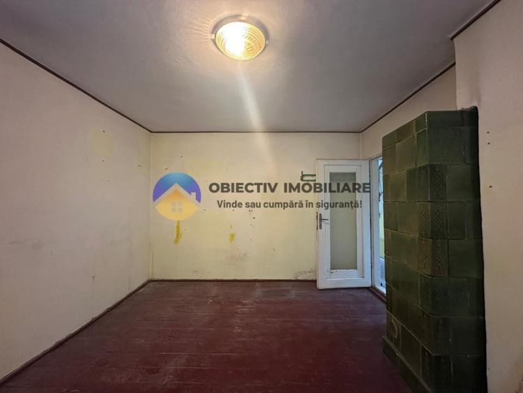Casă individuală cu 3 camere cu Canalizare în Central