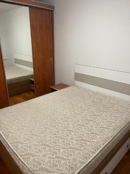 Apartament cu 2 camere semidecomandat, mobilat în Lujerului