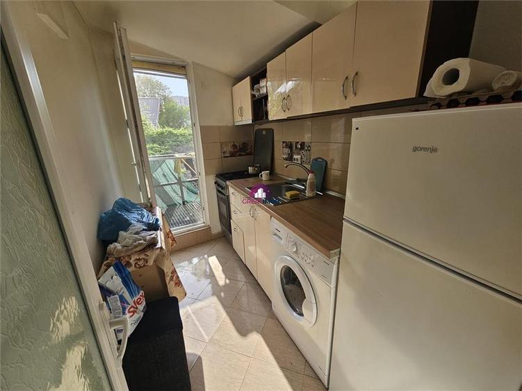 Apartament cu 2 camere semidecomandat, mobilat în Pantelimon