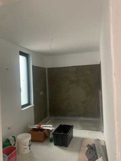 Casă cu 4 camere în Podari