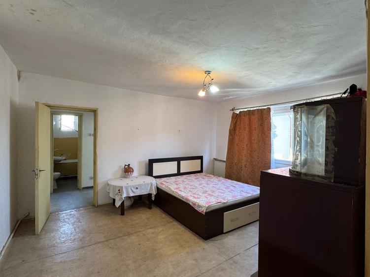 Apartament cu 2 camere semidecomandat în Zahana