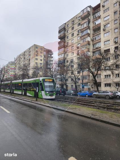 Apartament cu 4 camere decomandat în Rahova