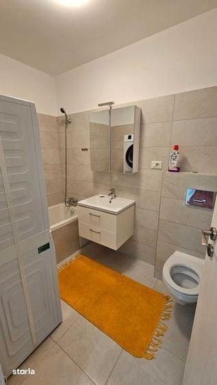 Apartament cu 3 camere decomandat în Berceni