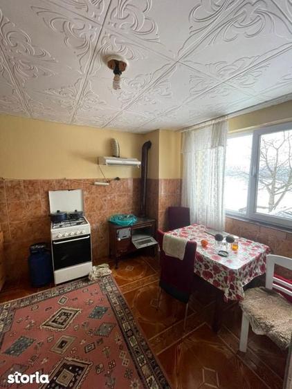 Casă cu 3 camere cu Teren 320 Mp în Central