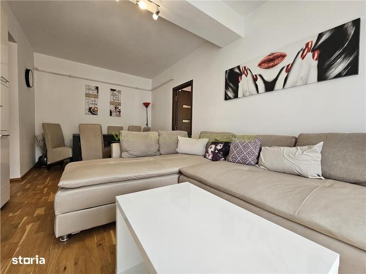 Apartament cu 2 camere semidecomandat în Centrul Istoric