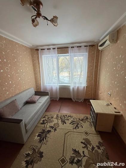 Garsonieră decomandată în Torontalului