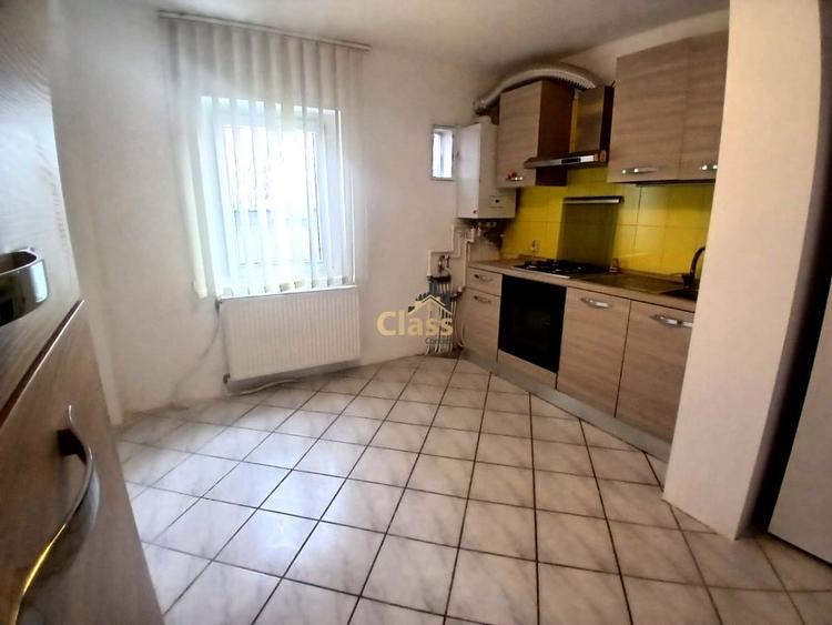 Apartament cu 3 camere semidecomandat, mobilat în Mărăști — fotografia 2