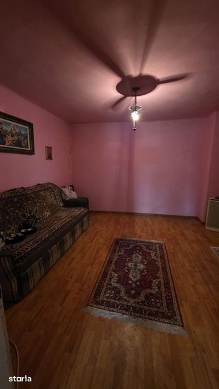 Casă cu 2 camere cu Teren 228 Mp în Central