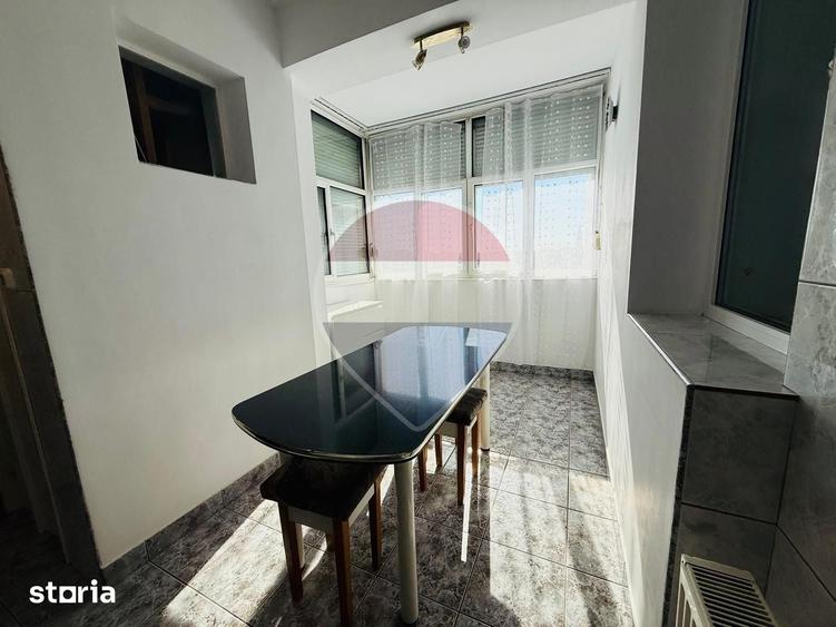 Apartament cu 4 camere în Ultracentral