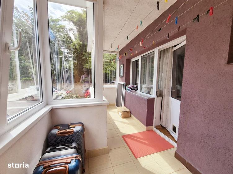 Apartament cu 4 camere decomandat în Calea Romanului