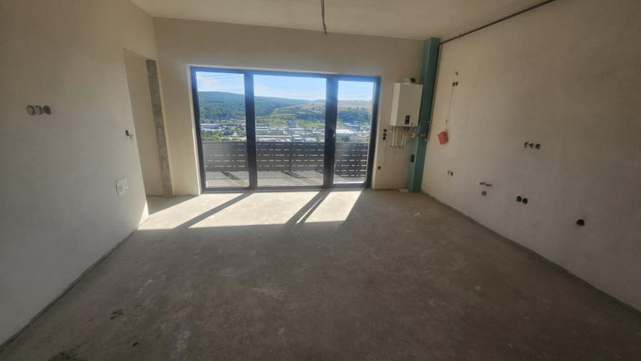 Apartament cu 2 camere semidecomandat în Baciu