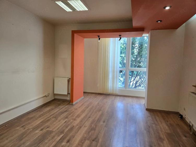 Casă cu 14 camere cu Teren 1000 Mp în Mehala