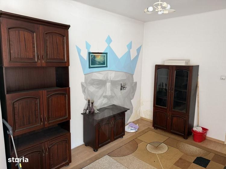 Apartament cu 3 camere în P-ța Rosetti