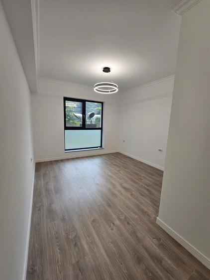 Apartament cu 3 camere decomandat în Lujerului