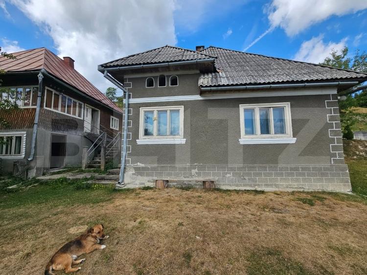 Casă individuală cu 7 camere cu Teren 1855 Mp în Tomuțești