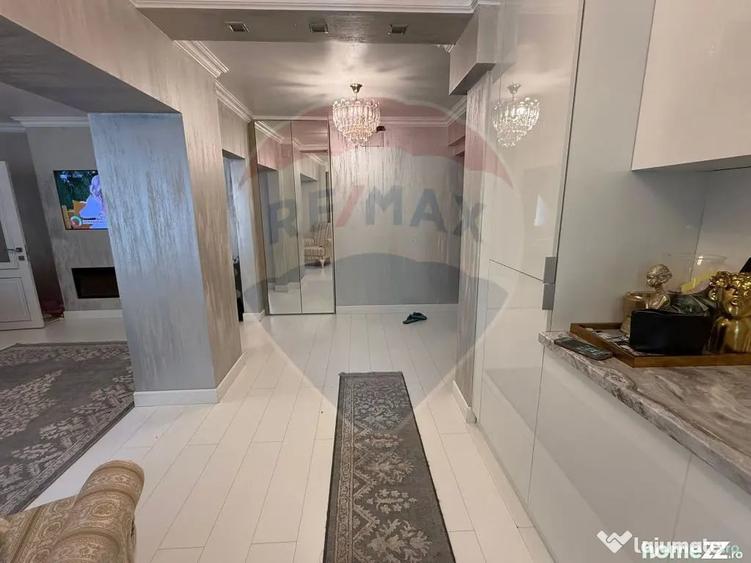 Apartament cu 4 camere semidecomandat în Dristor