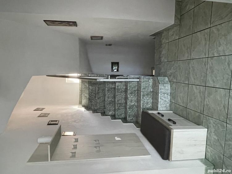 Casă cu 6 camere în Casa de Cultură