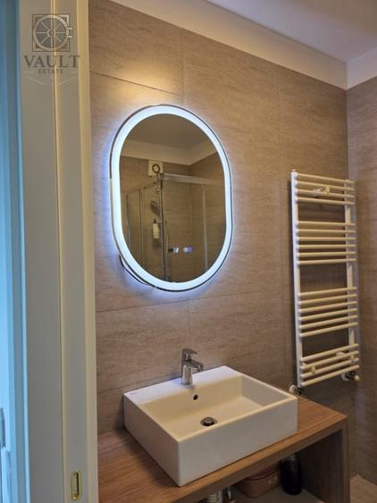 Apartament cu 3 camere decomandat, mobilat în Panduri