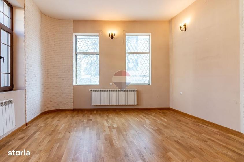 Casă cu 4 camere în Mărășești