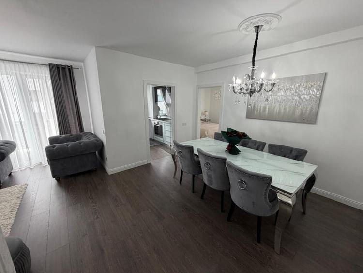 Apartament cu 3 camere semidecomandat, mobilat în Mănăștur