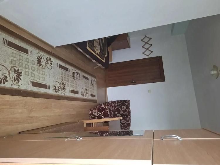 Garsonieră decomandată în Bucium