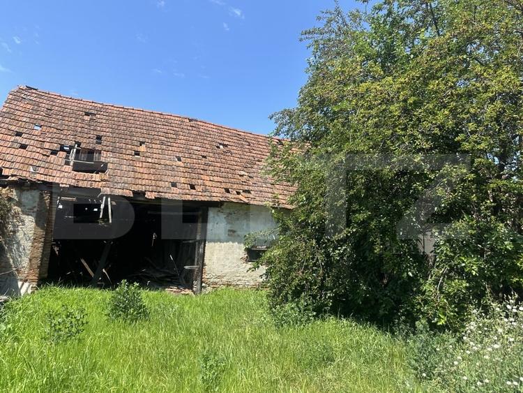 Casă individuală cu 4 camere cu Teren 1200 Mp în Vinerea