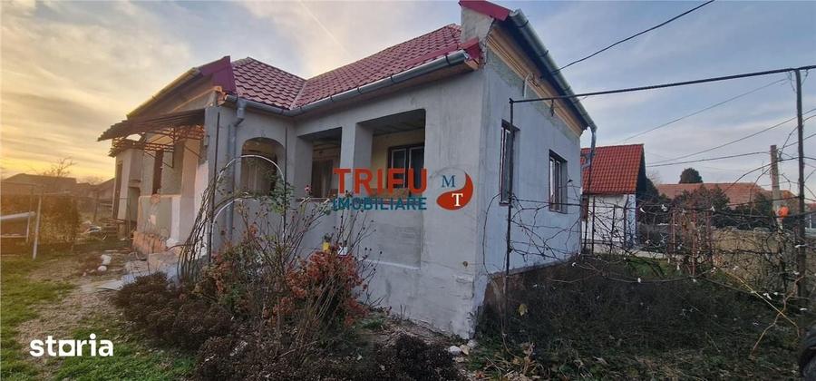 Casă cu 2 camere cu Teren 1100 Mp în Sântimbru