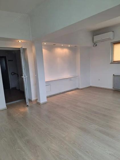 Spațiu comercial, de 150 mp, în Ultracentral