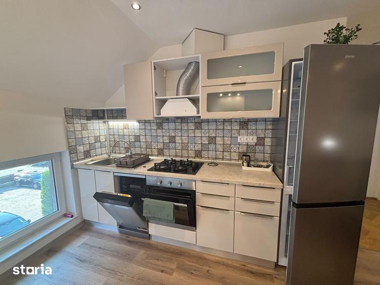 Apartament cu 4 camere în Zorilor