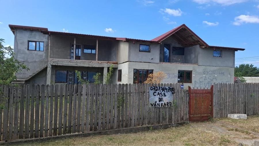 Casă cu 4 camere în Plevna