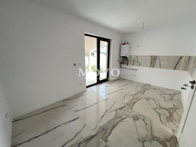Duplex cu 5 camere cu Canalizare în Chișoda