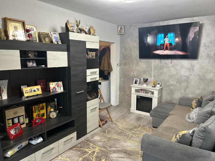 Apartament cu 2 camere semidecomandat în Central