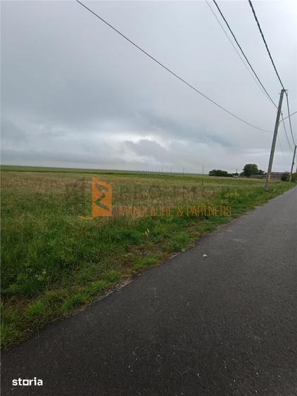 Teren de 1100 mp, în Poșta